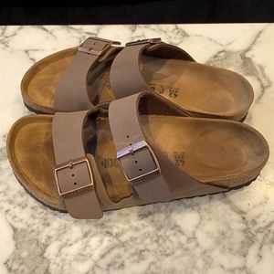 Birkenstock Sandals (M 9, W 11)